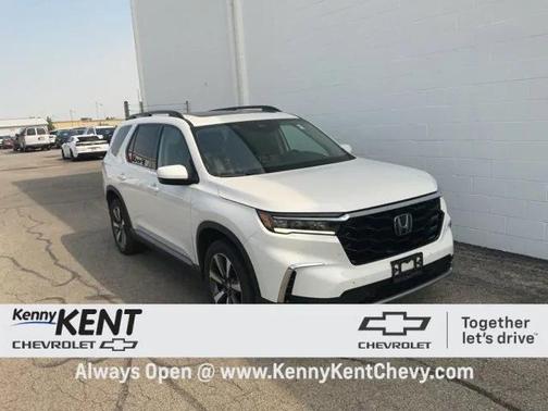2023 Honda Pilot Touring 8-Passenger
