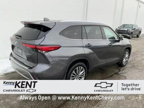 2021 Toyota Highlander Platinum