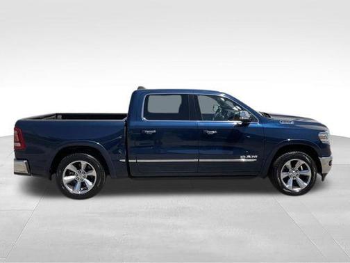Patriot Blue Pearlcoat 2019 RAM 1500 Limited