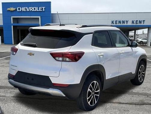 Summit White 2024 Chevrolet Trailblazer LT