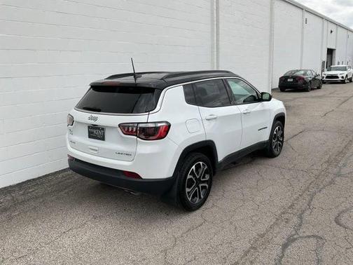 Bright White Clearcoat 2022 Jeep Compass Limited