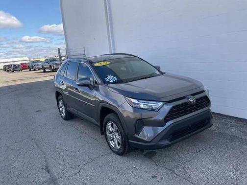 2022 Toyota RAV4 XLE