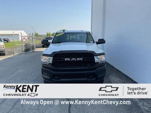 2019 RAM 2500 Tradesman Crew Cab 4x4 6'4' Box