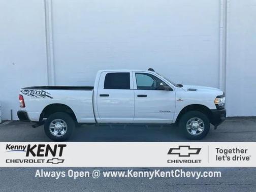 2019 RAM 2500 Tradesman Crew Cab 4x4 6'4' Box