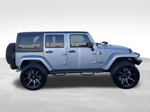 Billet Silver Metallic Clearcoat 2017 Jeep Wrangler Unlimited Sahara