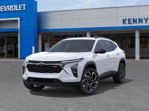 Summit White 2026 Chevrolet Trax FWD 2RS