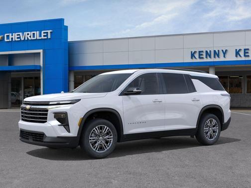 Summit White 2026 Chevrolet Traverse LT