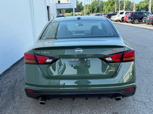 Tactical Green Metallic 2025 Nissan Altima SR AWD