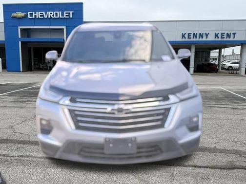 Sterling Gray Metallic 2023 Chevrolet Traverse LT Cloth