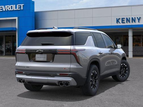 Sterling Gray Metallic 2027 Chevrolet Traverse AWD Z71