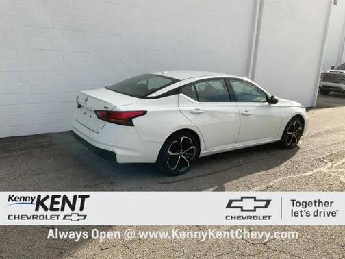 2024 Nissan Altima SR FWD