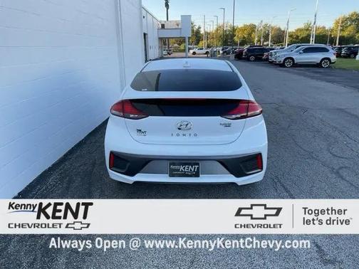 2022 Hyundai IONIQ Hybrid Blue