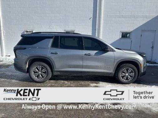 2024 Chevrolet Traverse LT