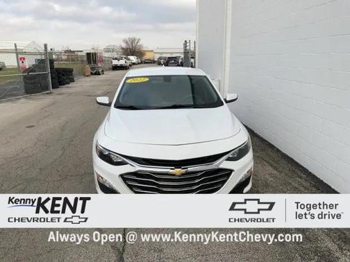 2022 Chevrolet Malibu FWD LT