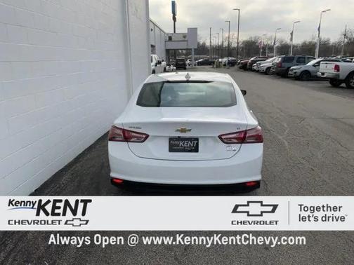 2022 Chevrolet Malibu FWD LT