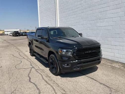 Diamond Black Crystal Pearlcoat 2019 RAM 1500 Big Horn
