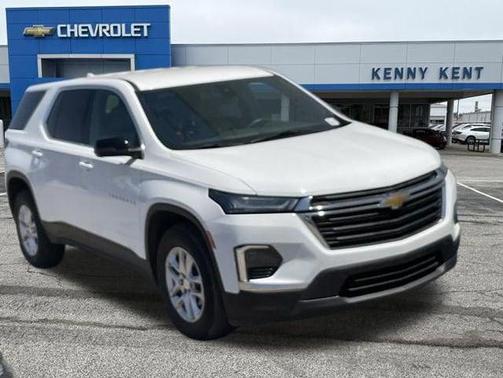 Summit White 2023 Chevrolet Traverse LS