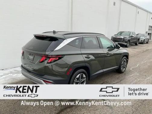 2025 Hyundai TUCSON SEL