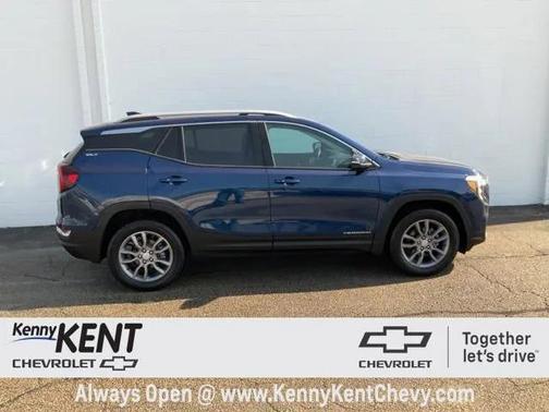 2023 GMC Terrain SLT