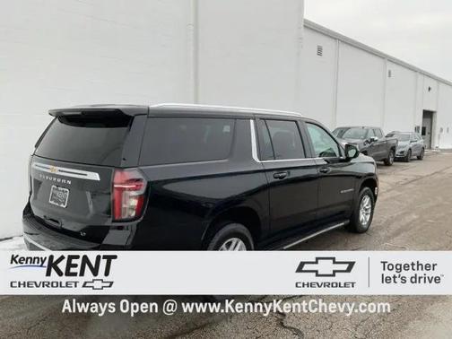 2024 Chevrolet Suburban LT