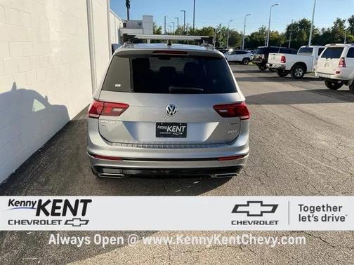 2021 Volkswagen Tiguan 2.0T SE R-Line Black