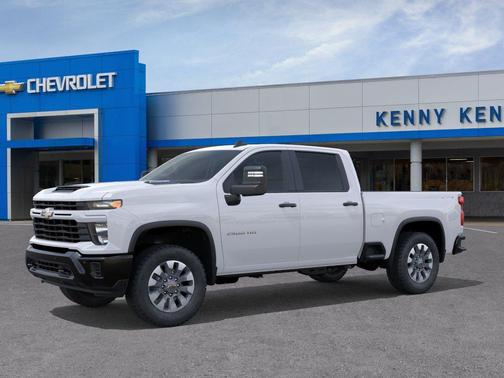 Summit White 2026 Chevrolet Silverado 2500 Custom
