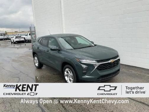 2025 Chevrolet Trax LS