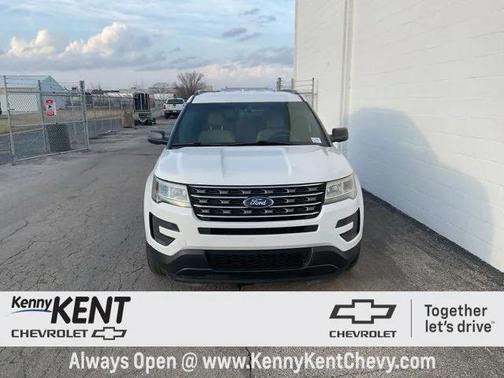 2017 Ford Explorer Base