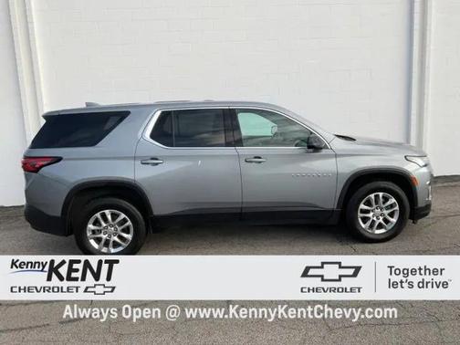 2023 Chevrolet Traverse LS