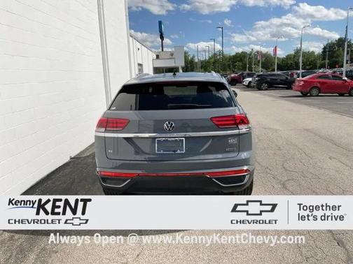 2022 Volkswagen Atlas Cross Sport 2.0T SE w/Technology 4MOTION
