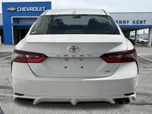Ice Cap 2024 Toyota Camry SE