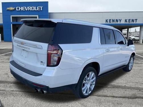 Iridescent Pearl Tricoat 2021 Chevrolet Suburban 4WD High Country