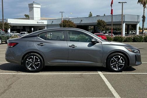 2025 Nissan Sentra SV