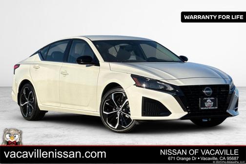 2025 Nissan Altima SR FWD
