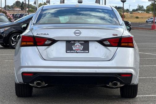 2025 Nissan Altima SR FWD