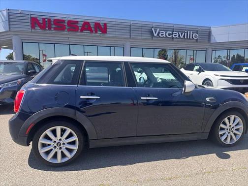 2015 MINI Hardtop Cooper