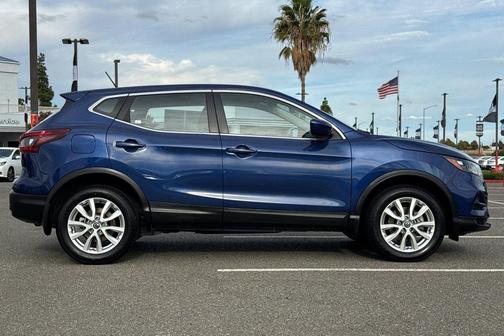 2020 Nissan Rogue Sport S