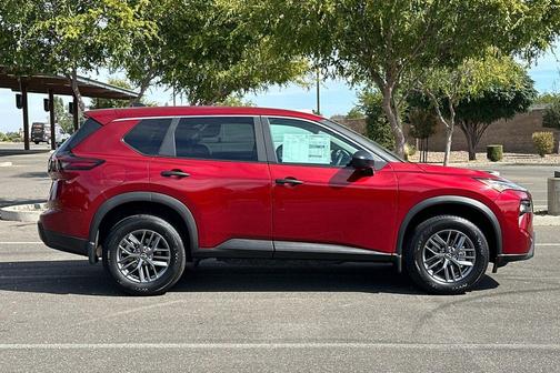 2025 Nissan Rogue S