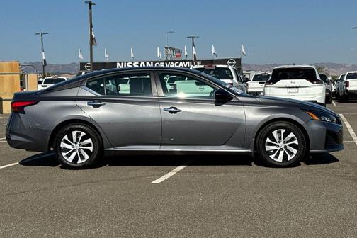 2025 Nissan Altima S FWD