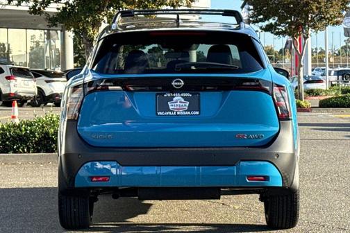 2026 Nissan Kicks SR