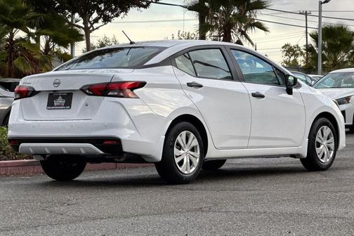 2025 Nissan Versa 1.6 S