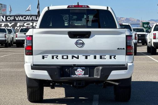 2026 Nissan Frontier SV