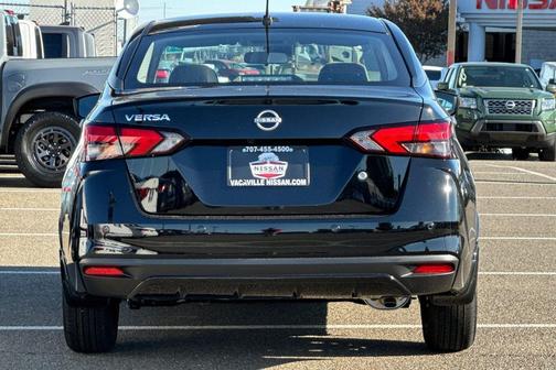 2025 Nissan Versa 1.6 S
