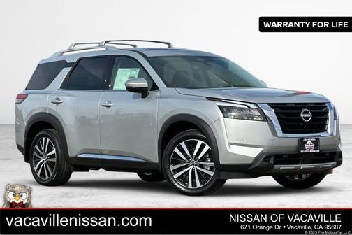 2025 Nissan Pathfinder Platinum 4WD