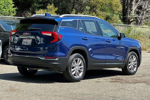 2022 GMC Terrain SLT