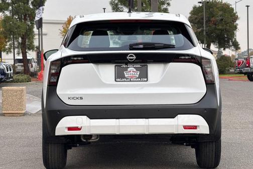 Fresh Powder 2026 Nissan Kicks S