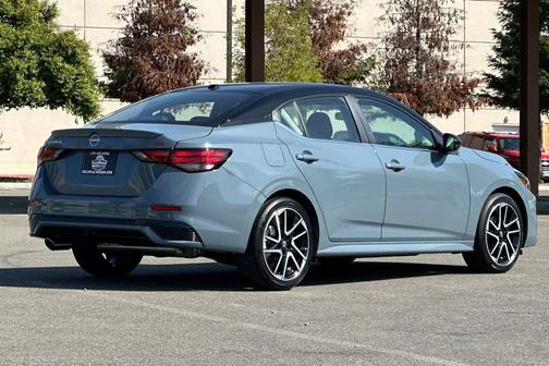 2025 Nissan Sentra SR