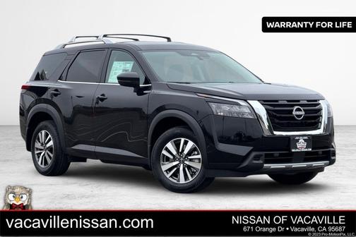 2025 Nissan Pathfinder SL 4WD