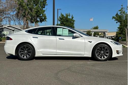 2020 Tesla Model S Long Range
