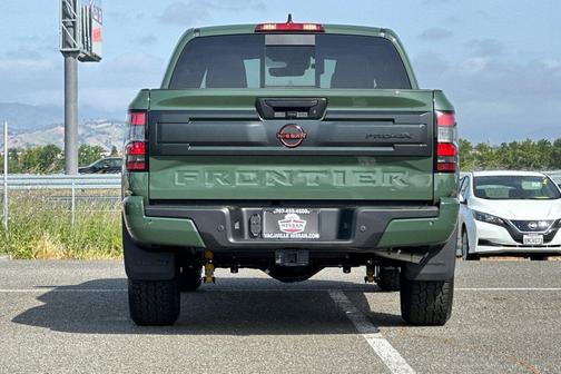 2025 Nissan Frontier PRO-4X